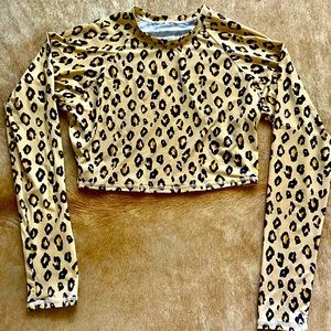 Crop Billabong rashguard size large, brand new